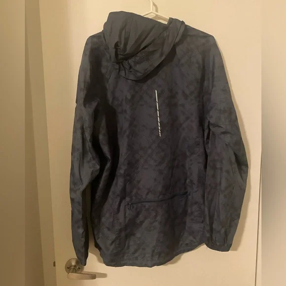 ASICS men’s jacket - Picture 1 of 2